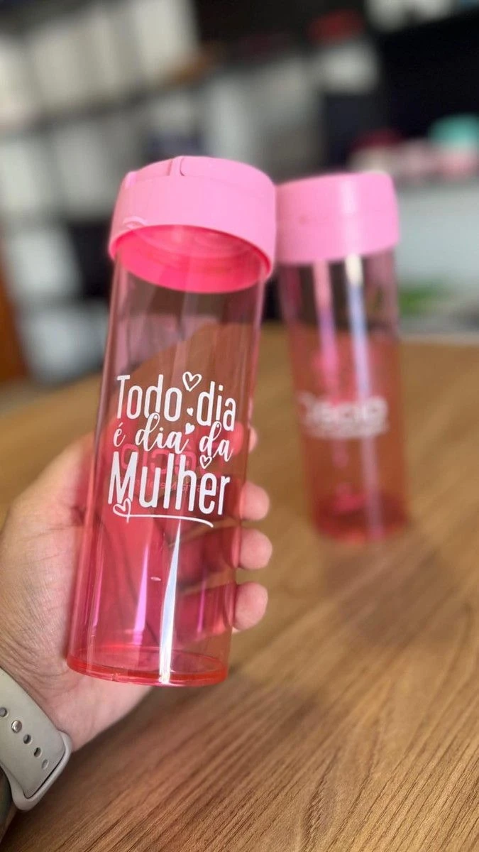 Squeeze de plástico personalizado